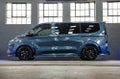 Sivuikkuna, vasen, tumma, tasaisella edest&auml; taakse liukuvalla luukulla, Ford Transit Custom 23-> / VW T7