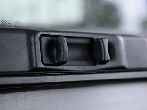 Sivuikkuna, oikea, tumma, tasaisella takaa eteen liukuvalla luukulla, Crafter / Sprinter, 2006-> (L2/L3/L4)