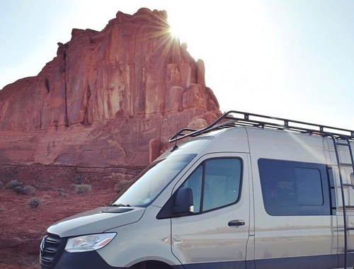 Sivuikkuna, vasen, tumma, liukuluukulla, Crafter / Sprinter, 2006-> (L2/L3/L4)